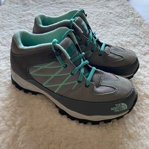 The North Face girls size 6 hiking boots